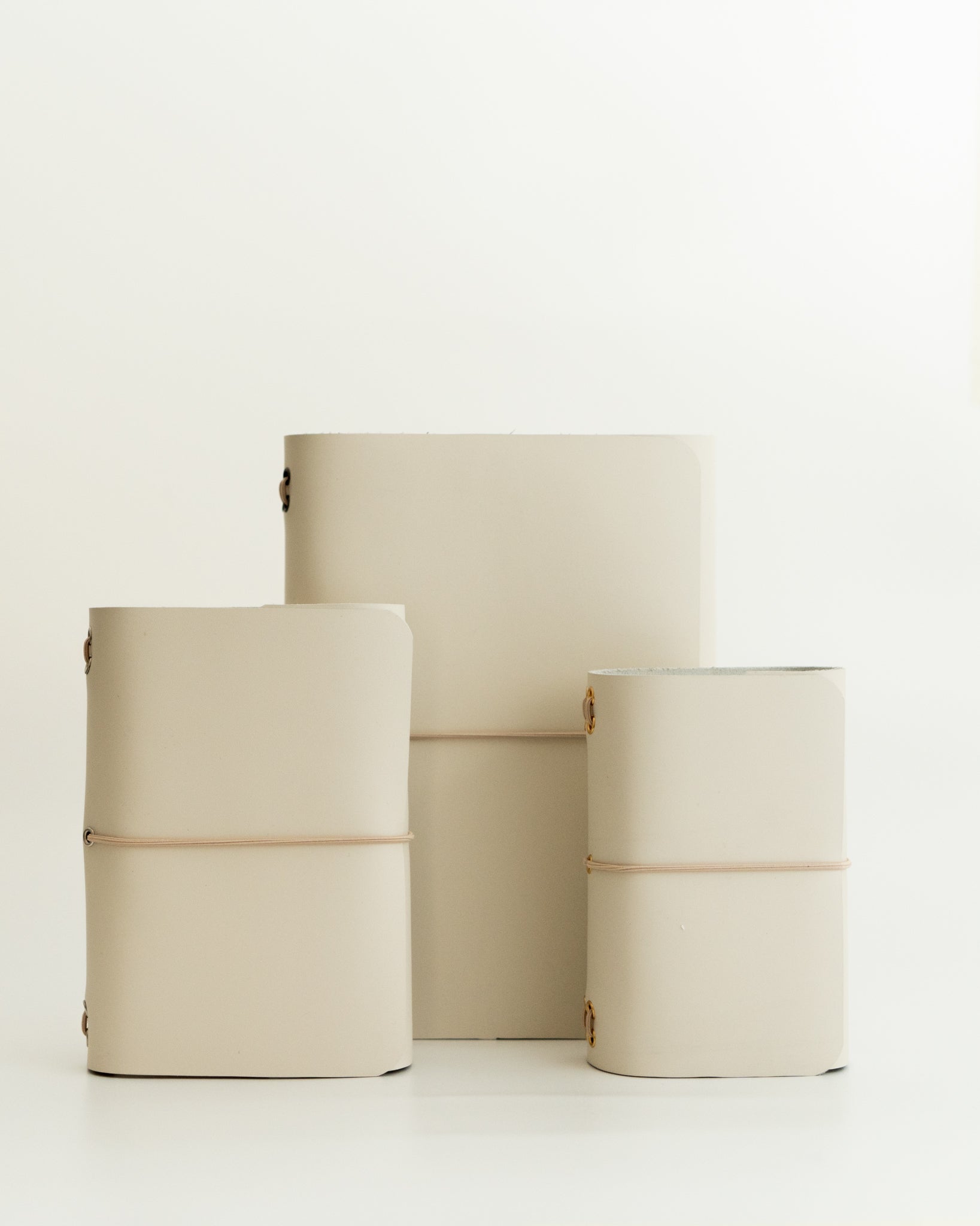 Classic Everbound (A5) – Funda de piel de diseño tríptico