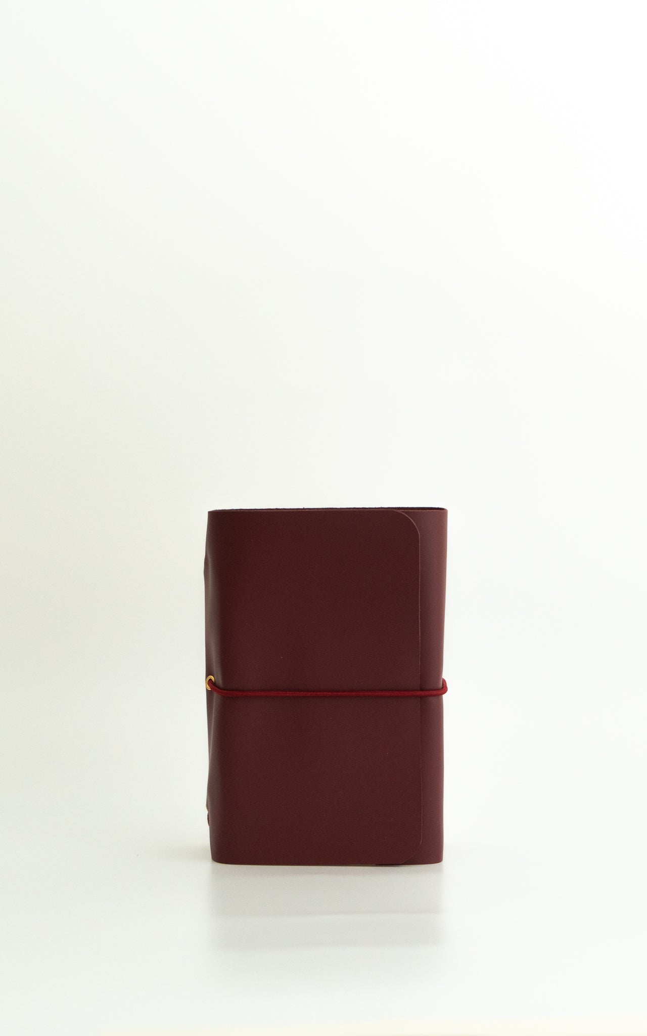 Sister Everbound (A6) - Funda de piel de diseño tríptico