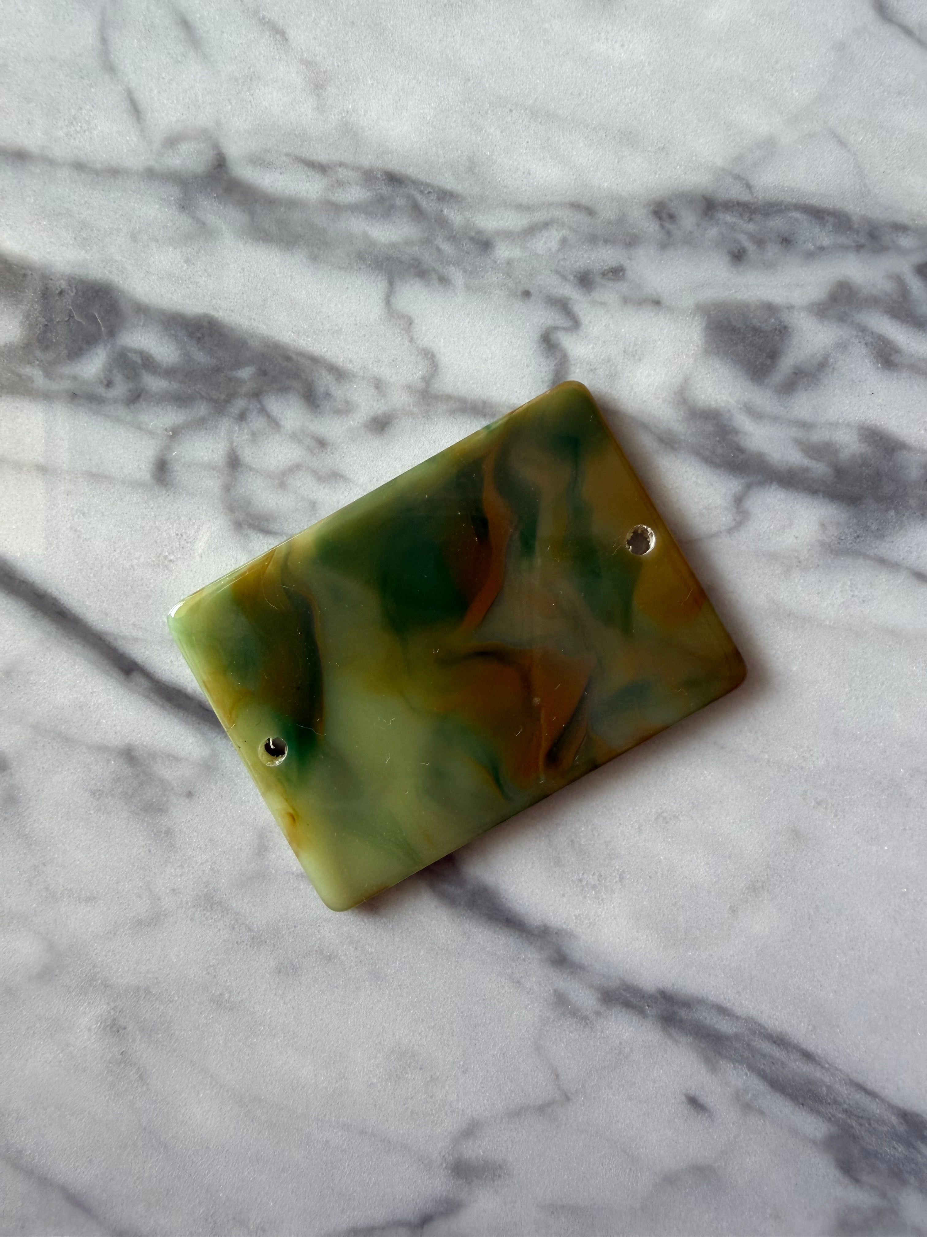 Front charms - Resina