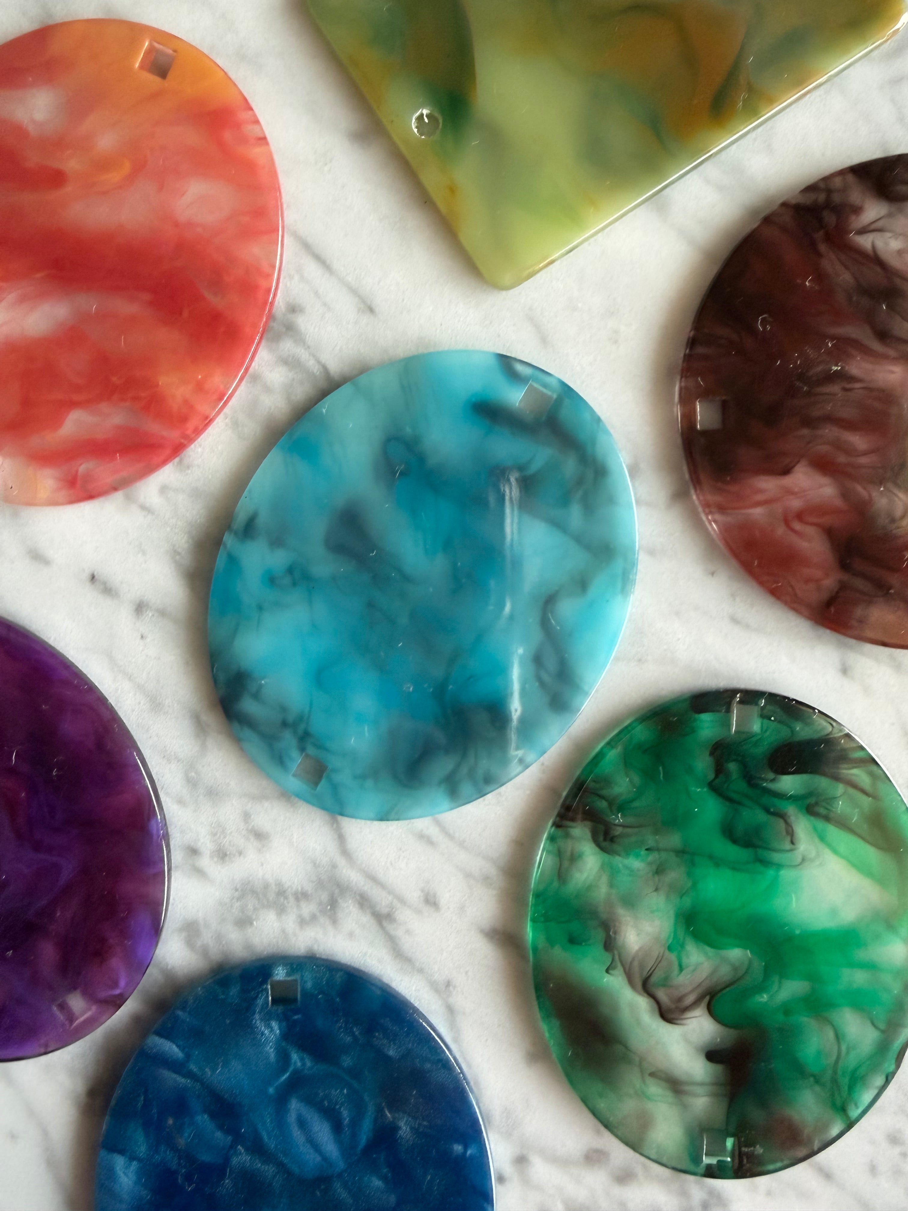 Front charms - Resina