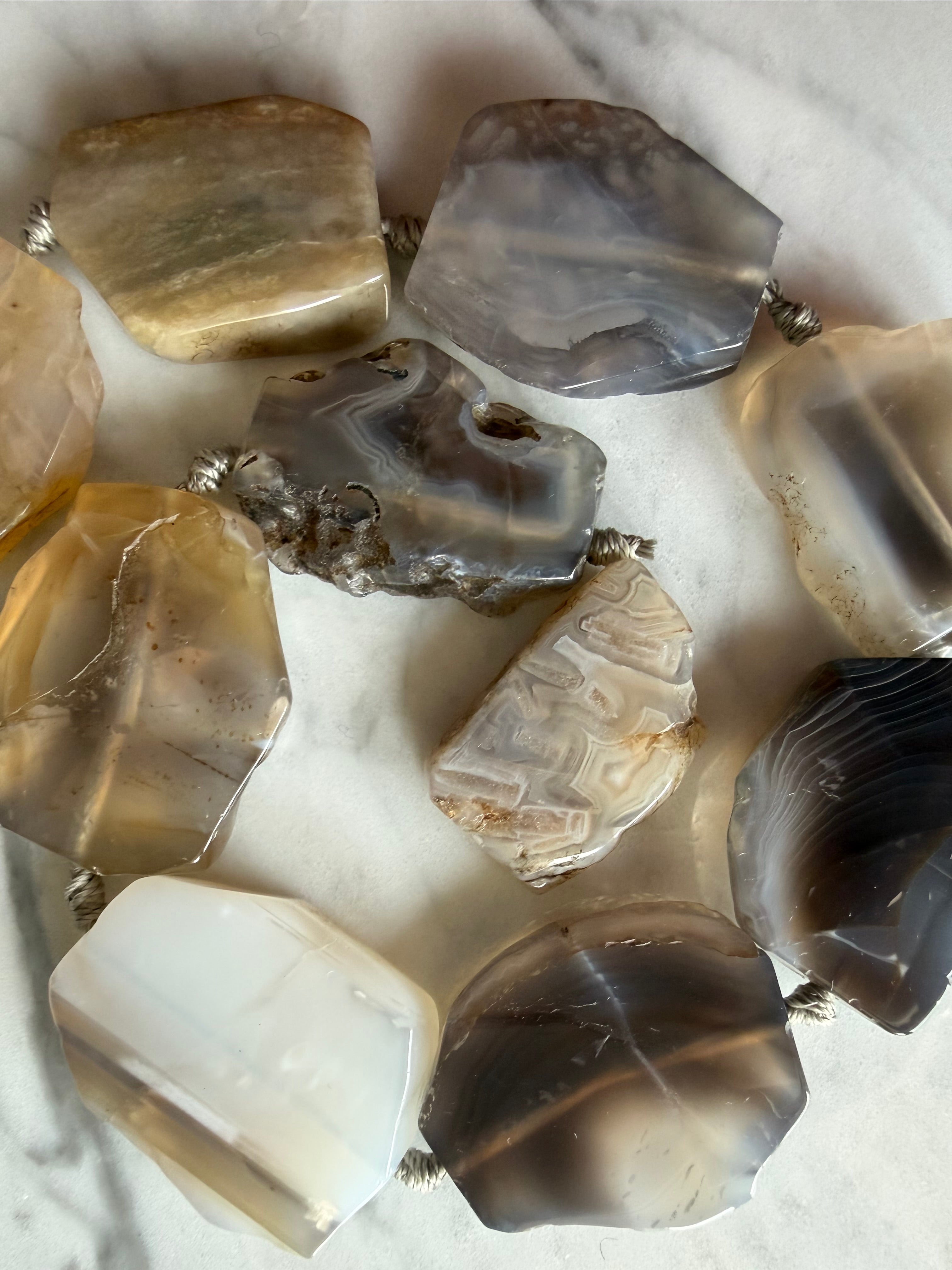 Front charms - Piedra natural