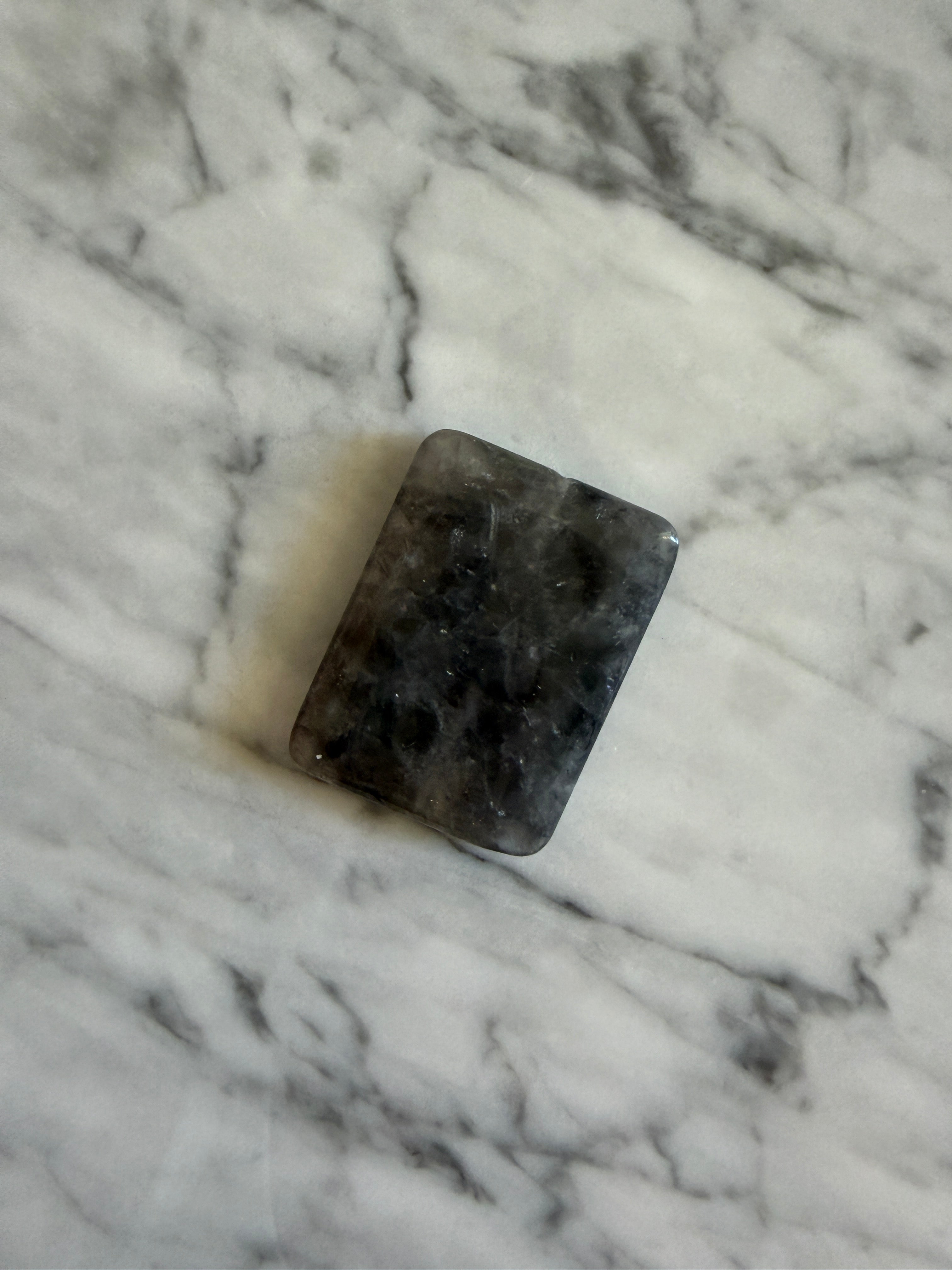 Charm de Piedra Natural para Funda de Piel | Frontal Everbound